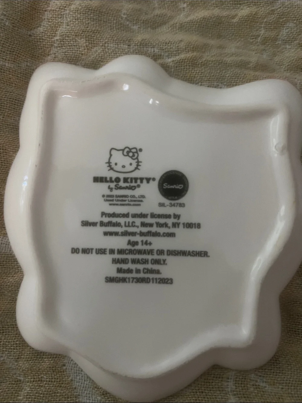 Sanrio Hello Kitty Pink Bow Donut Dish